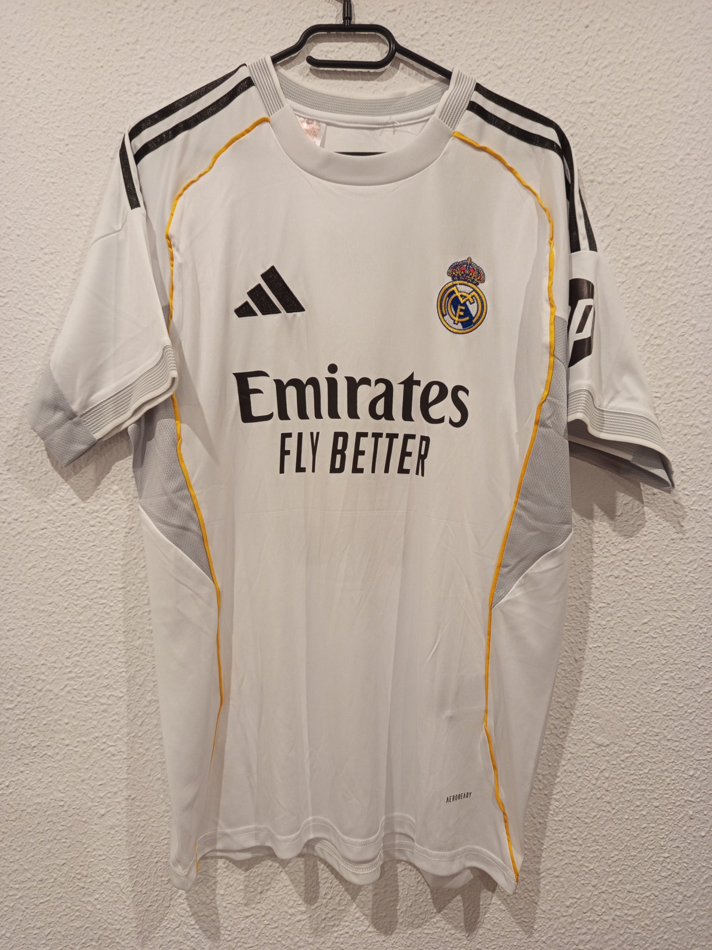 Camiseta real Madrid 2025 edición Modrić