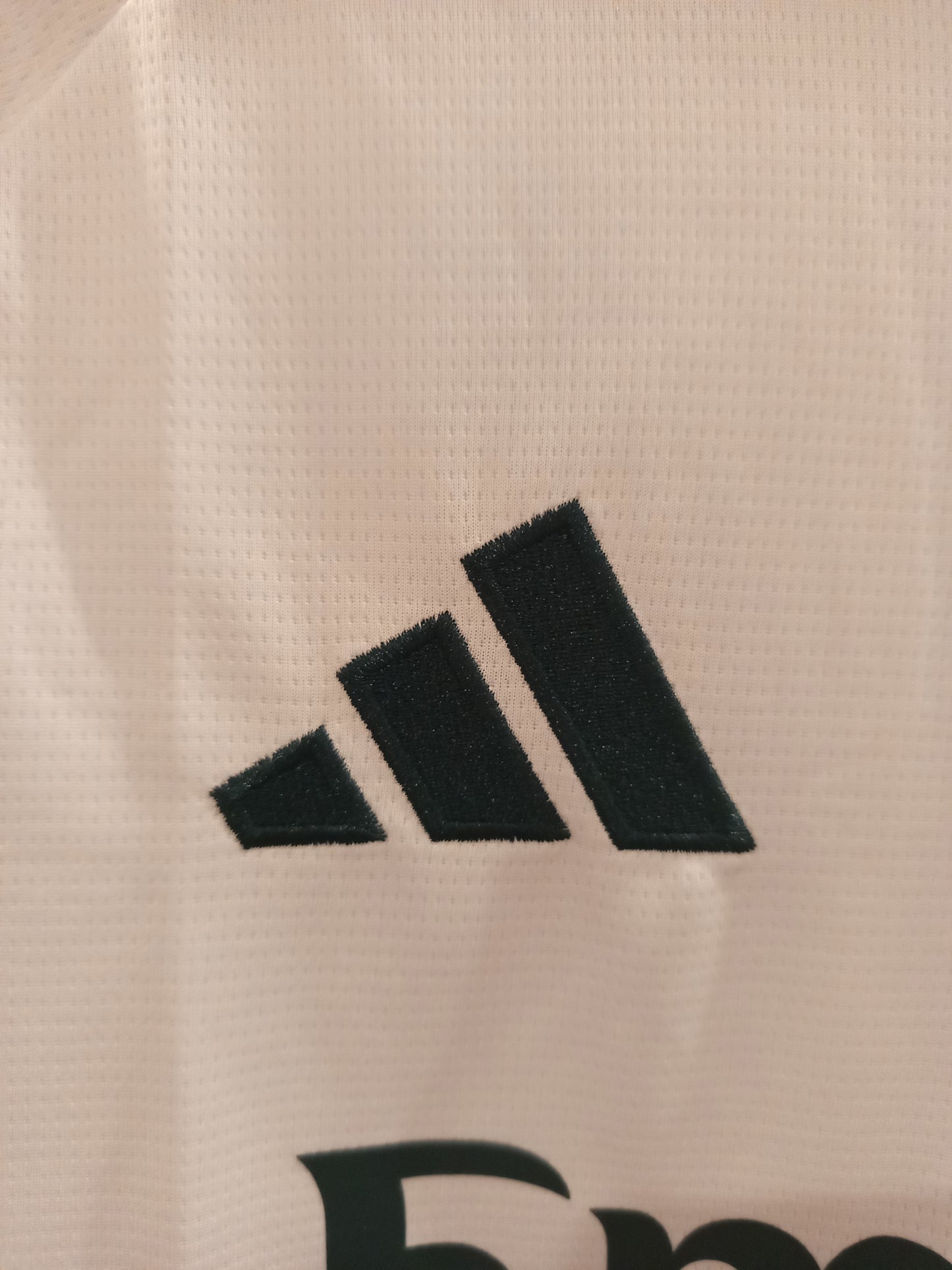 Camiseta Real Madrid versión fanático 2026/27