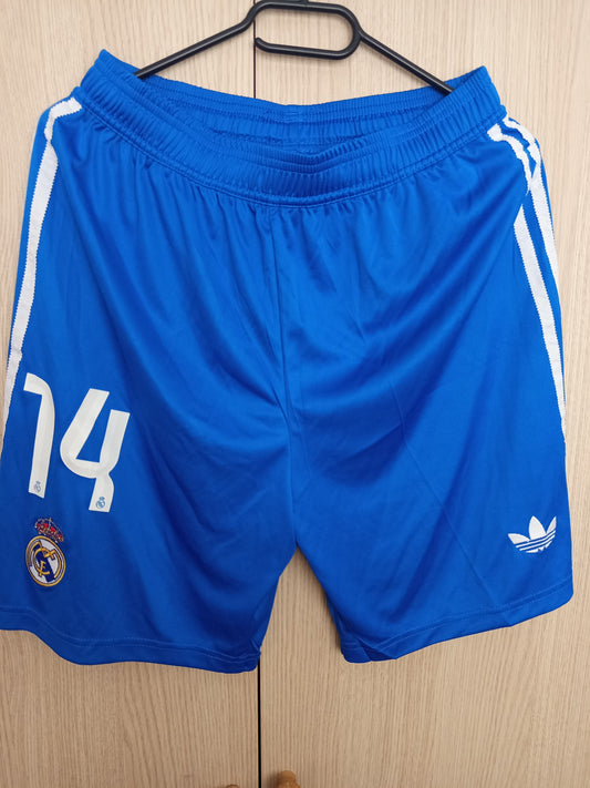 Pantalón corto real Madrid