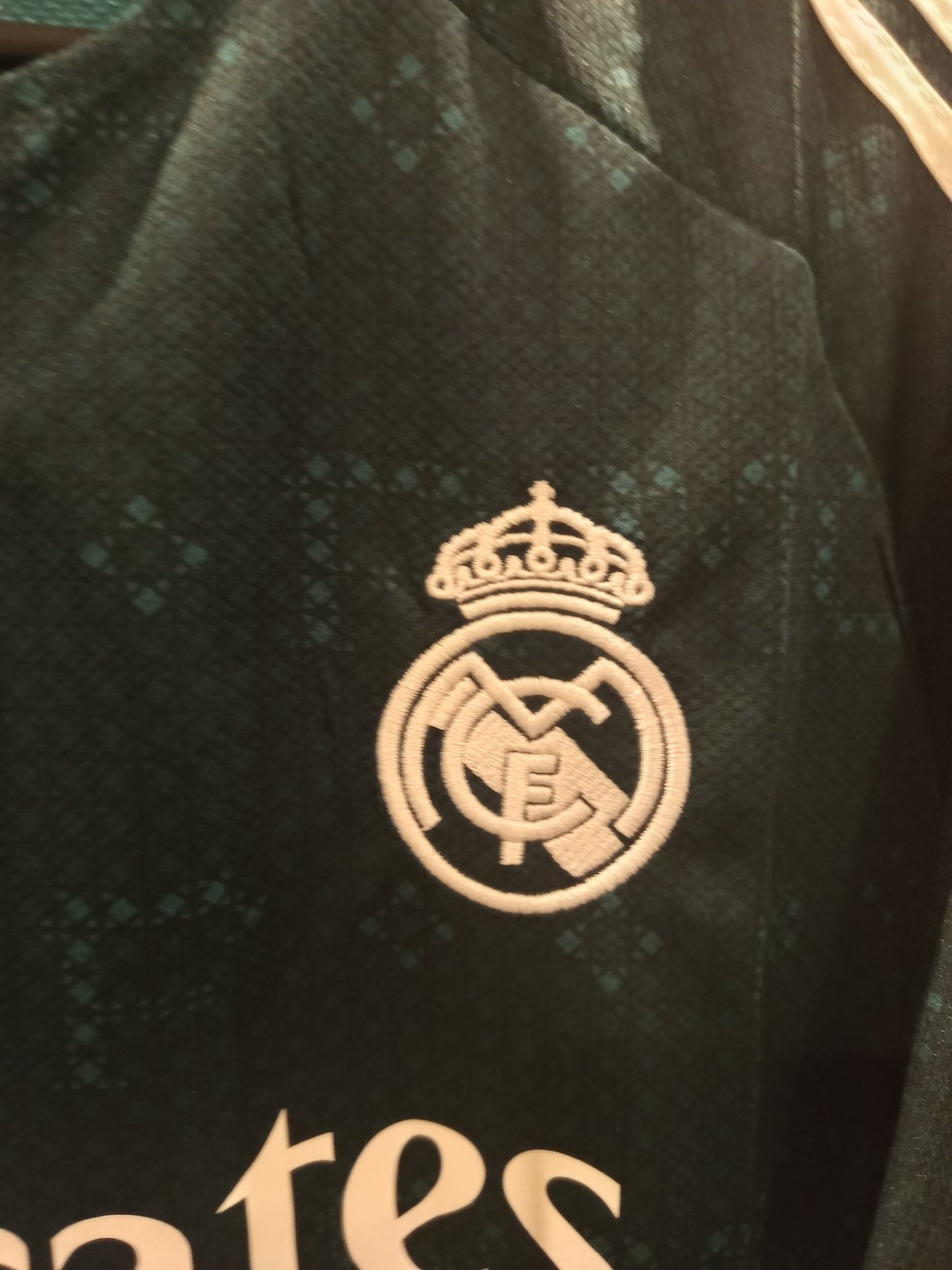 Camiseta real Madrid 26/27 visitante versión fanático