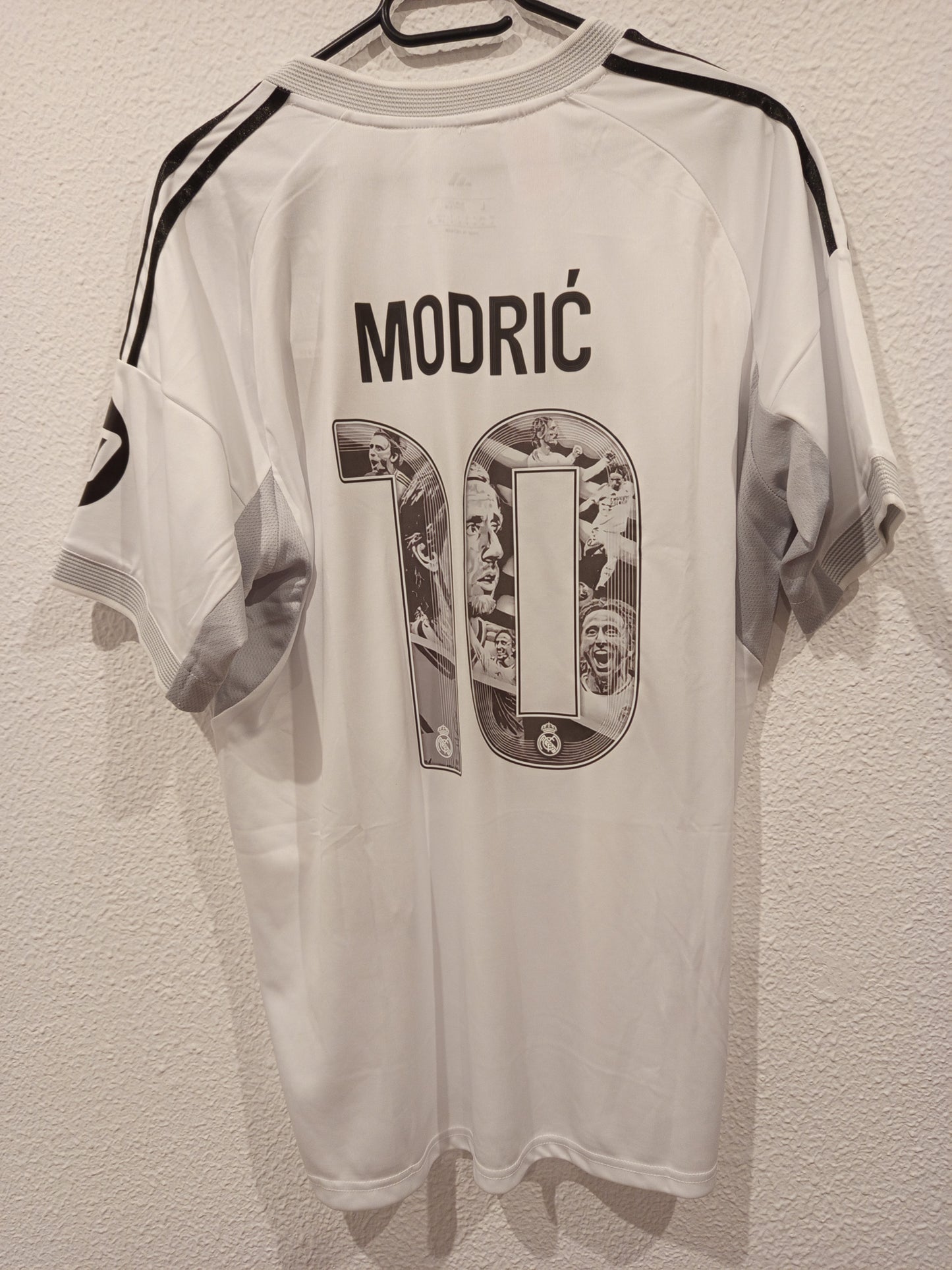 Camiseta real Madrid 2025 edición Modrić